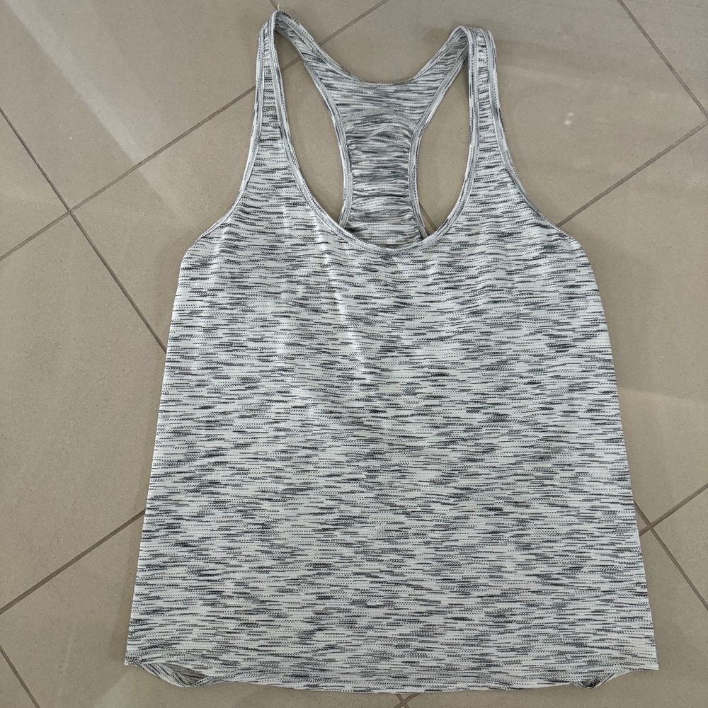Lululemon Our Sport Tank top Tiger Space Dye Black White fits size 8-NWOT